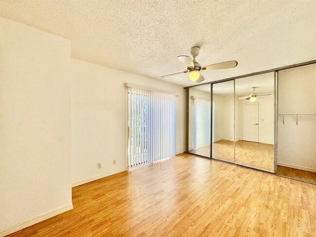 Building Photo - 2636 10th Ct