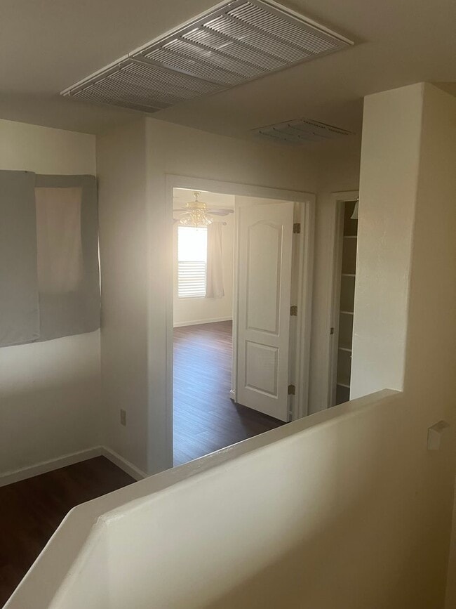 Building Photo - 8342 S Hunnic Dr