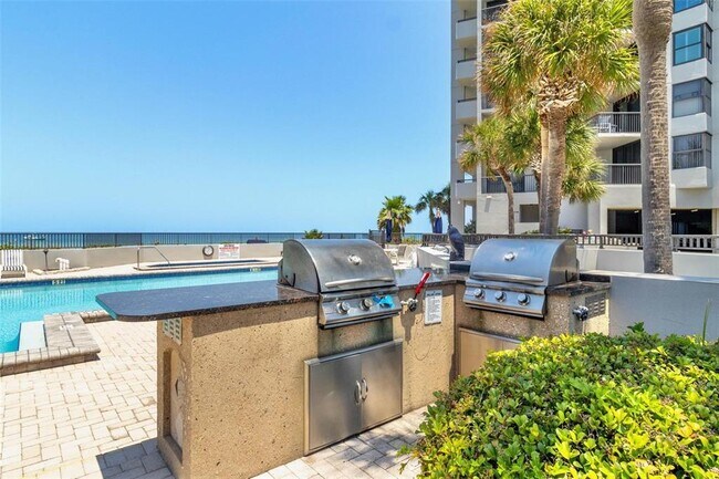 Building Photo - 1660 Gulf Blvd