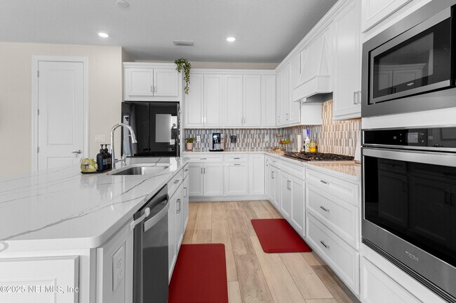 Building Photo - 27 Flintlock Ln