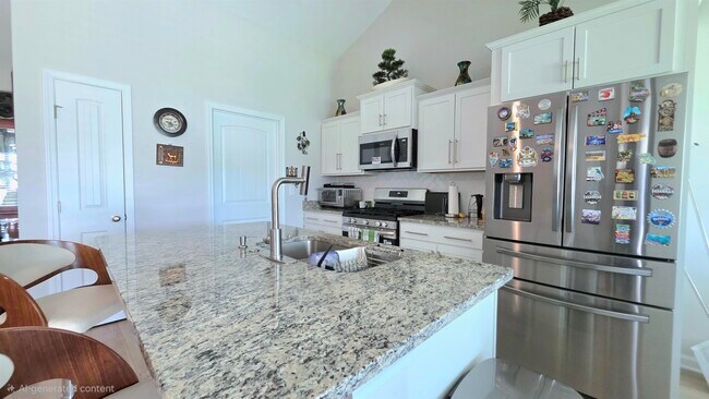 Building Photo - 506 Woodside Dr