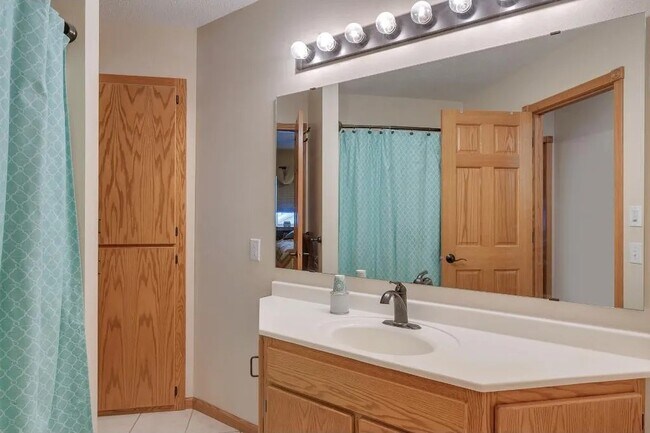 Building Photo - 1119 Cherrywood Ct