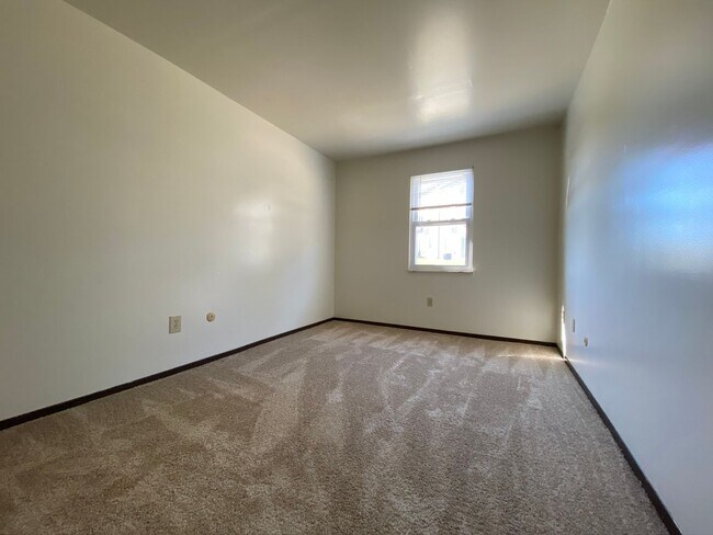 Building Photo - 506 Bellwood Dr