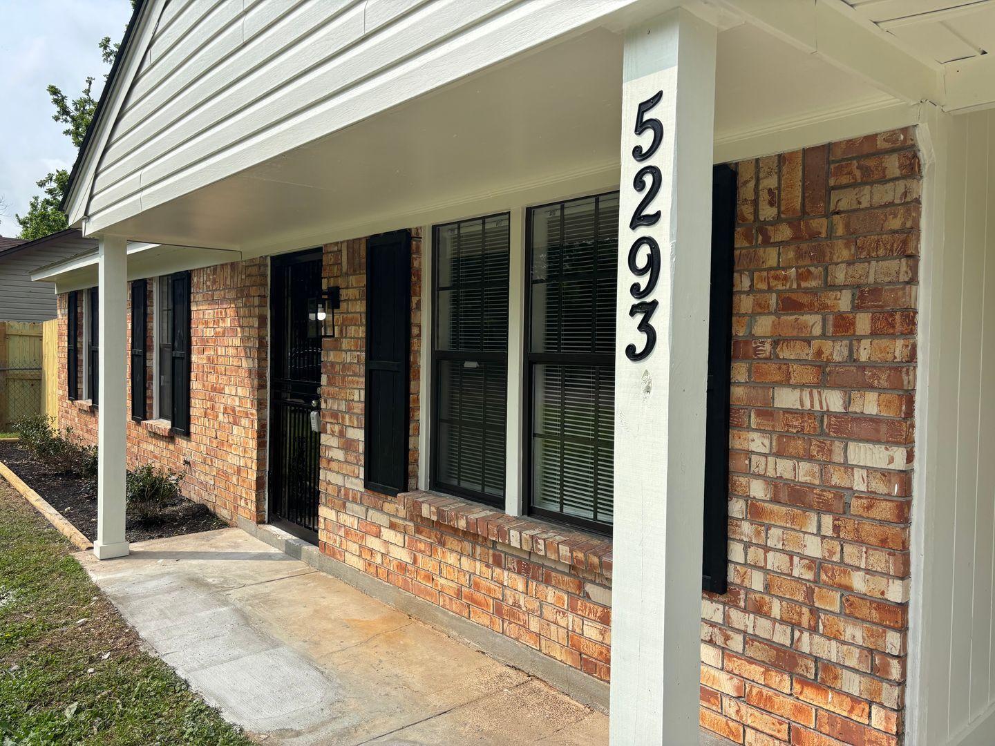 Building Photo - 5293 Beaverton Dr