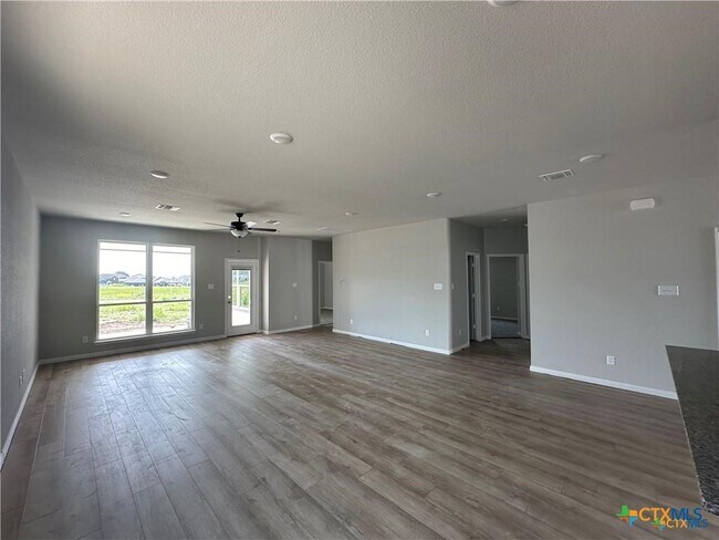 Building Photo - 1814 Horatio St