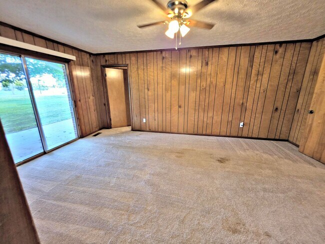 Building Photo - House Athens/Limestone County 4BR/2BA with 2 car garage