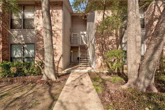 Primary Photo - 3839 Dry Creek Dr