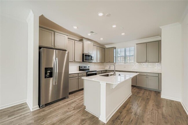 Building Photo - 6217 Honeybell Aly