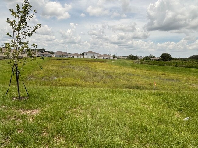 Building Photo - Welcome to Your Dream Home in Eagle Lake