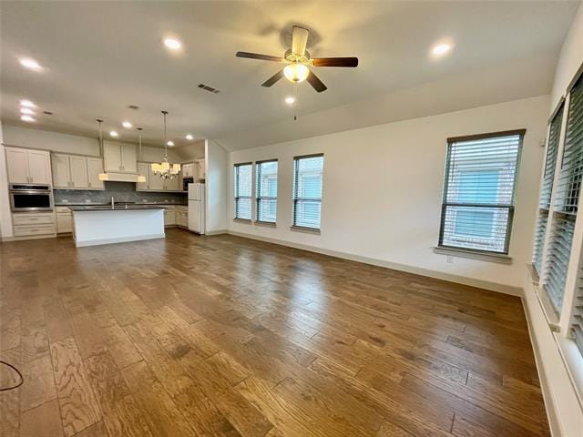 Building Photo - 2269 Lobo Ln