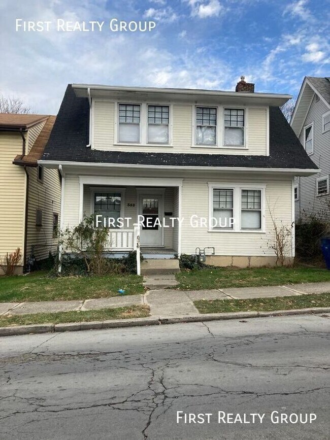 Primary Photo - 352 Illinois Ave