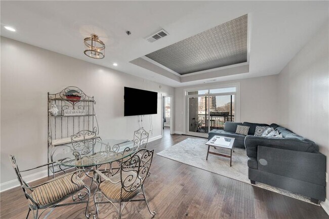 Building Photo - 325 East Paces Ferry Rd NE