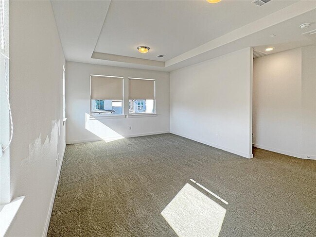 Building Photo - 1245 Westborough Ln