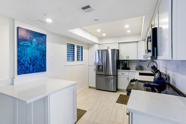 Building Photo - 200 Ocean Trail Way