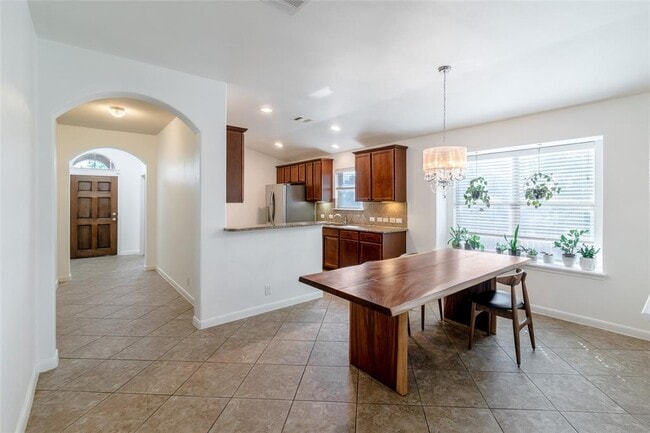 Building Photo - 1310 Sunny Meadows Loop