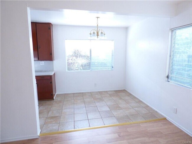 Building Photo - 5832 Camerford Ave
