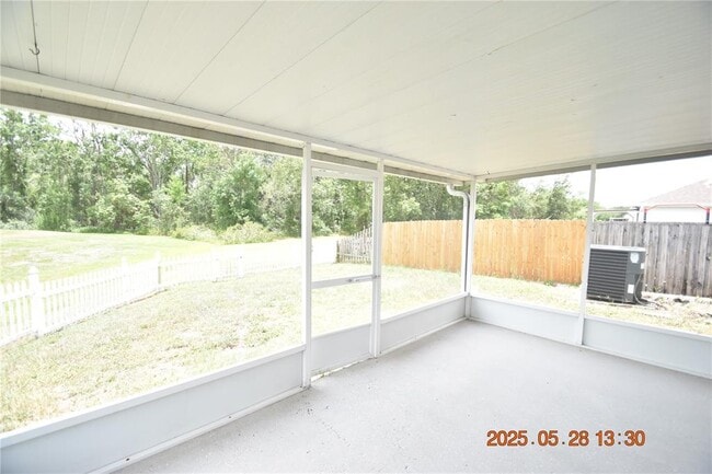 Building Photo - 30634 Birdhouse Dr