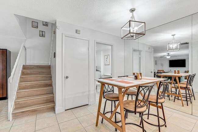 Building Photo - 2439 24th Way