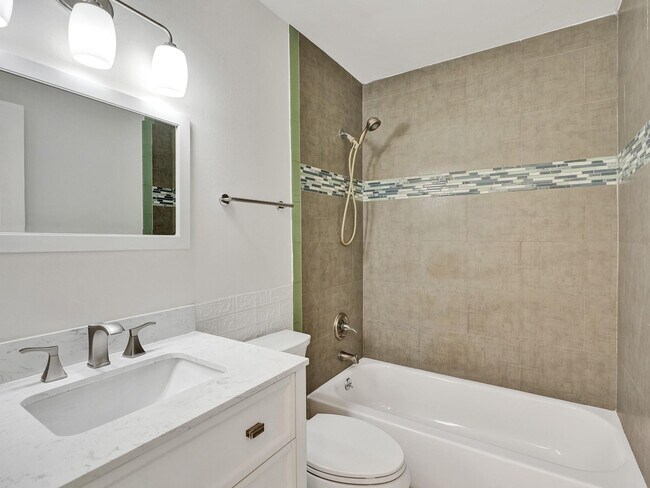 Building Photo - 1257 NW 91st Ave