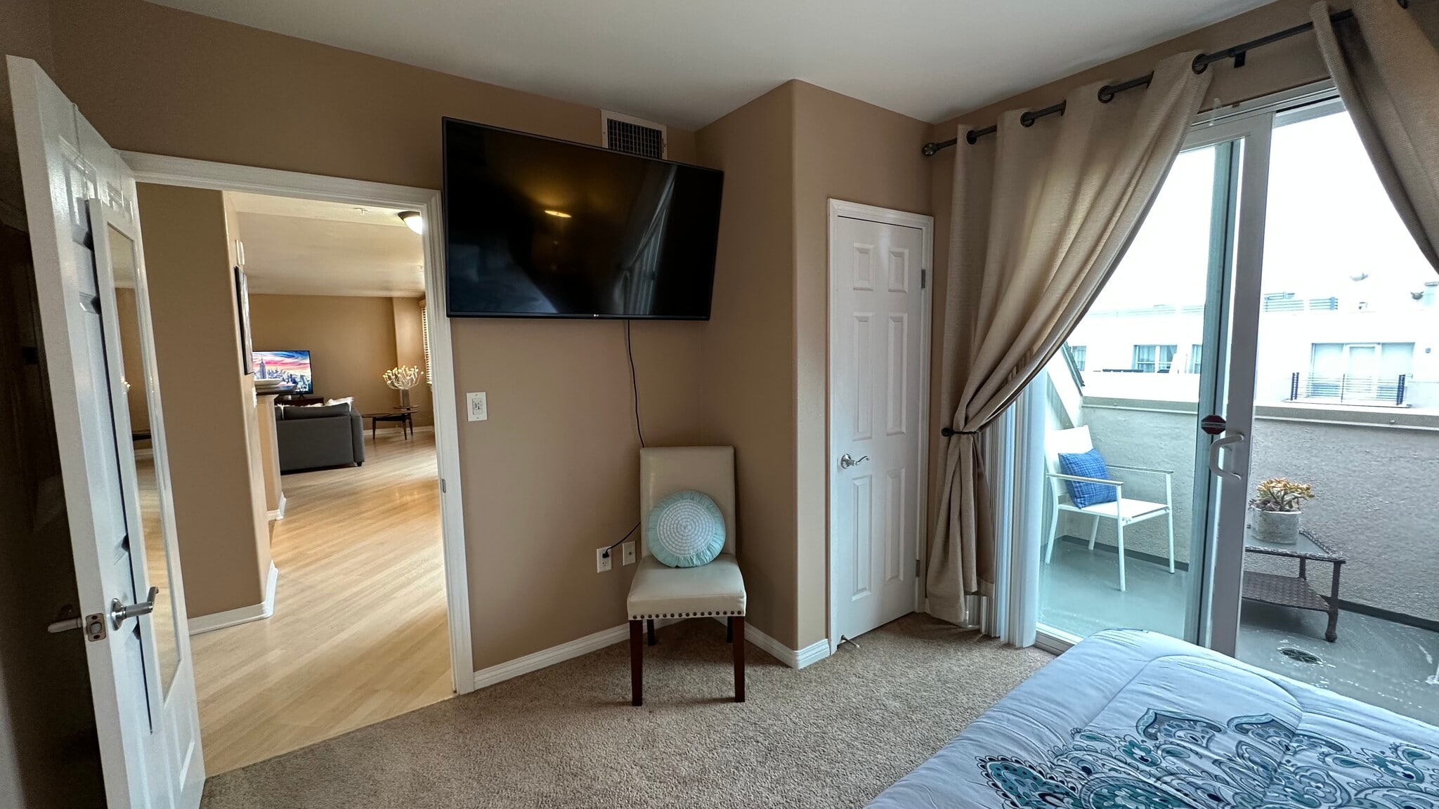 Building Photo - 1601 India St