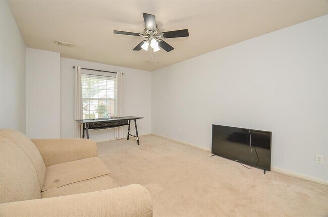 Building Photo - 15018 Moss Boulder Ct