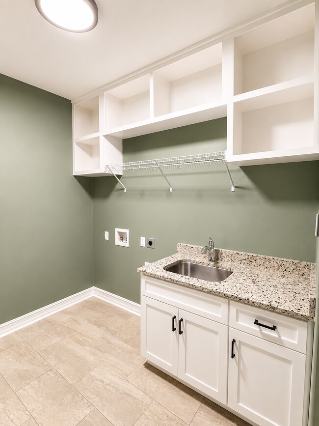 Building Photo - 212 Nandina Way