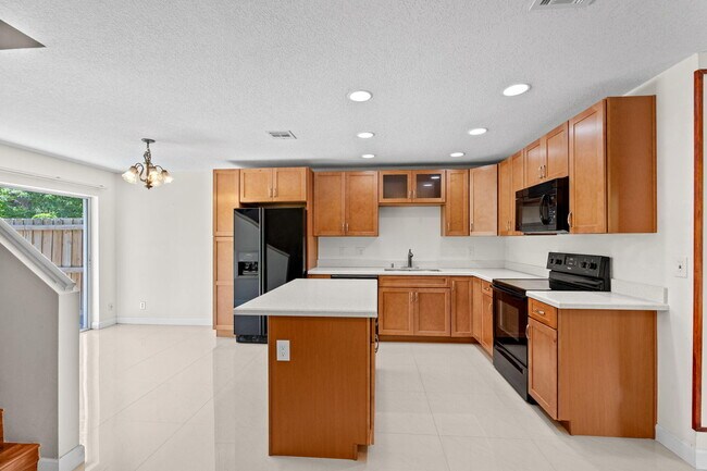 Building Photo - 12210 Dartmoor Dr