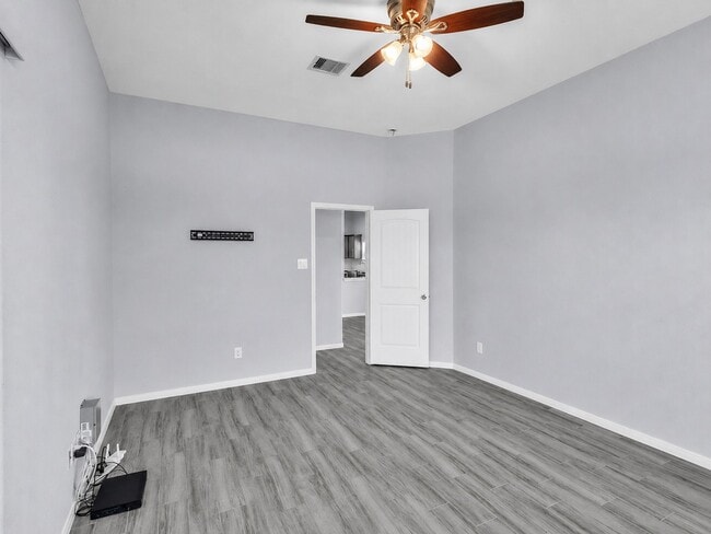 Building Photo - 19111 W Windhaven Terrace Trail