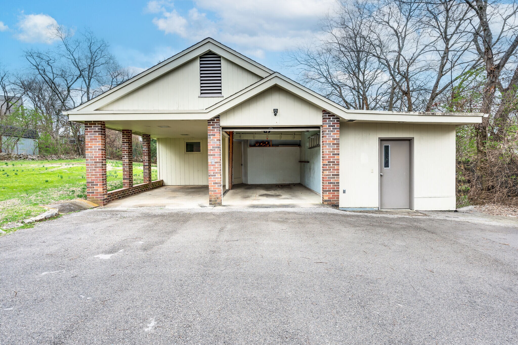 back yard covered parking + storage area - 4206 Farrar Ave
