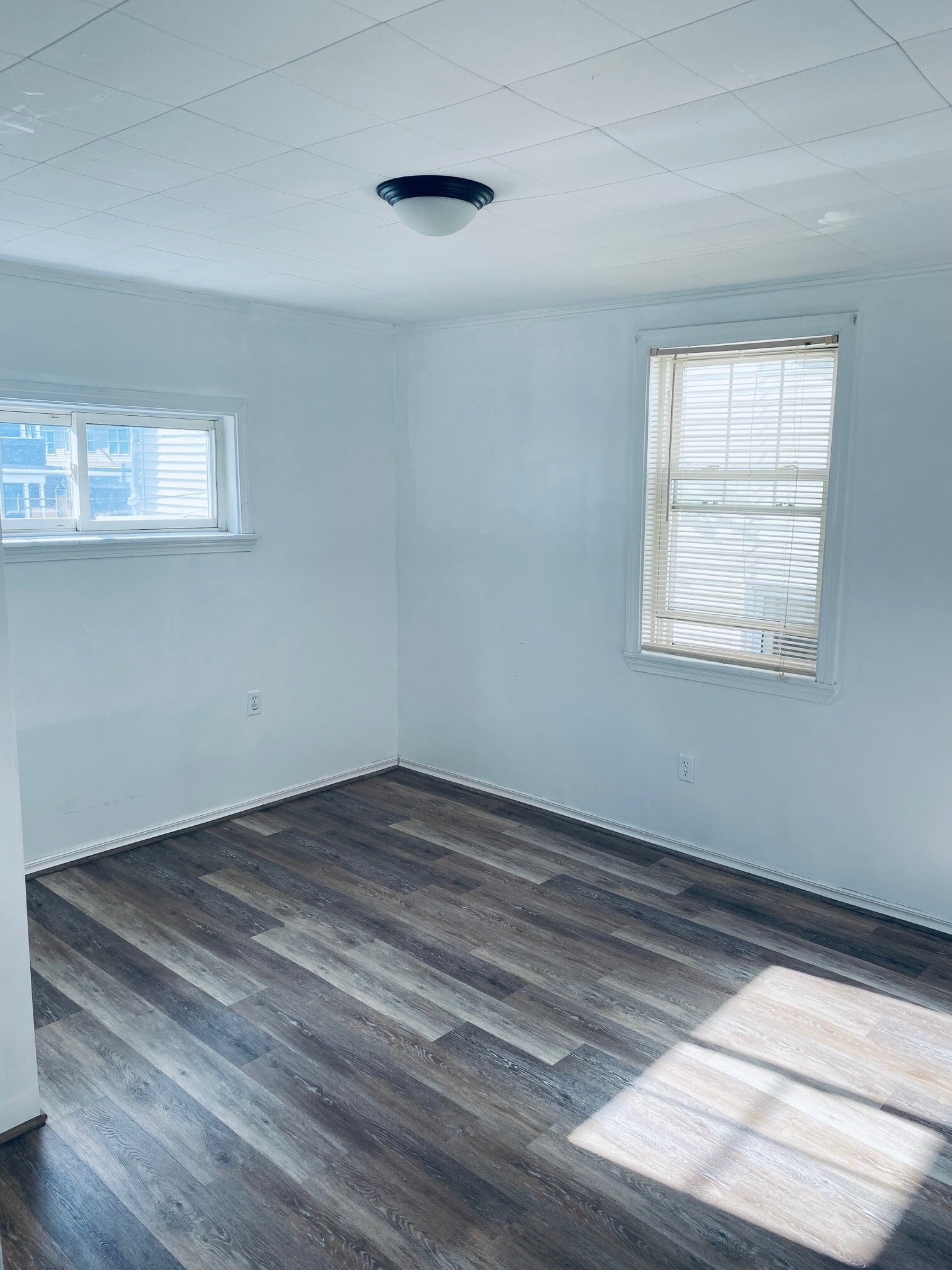1 bedroom - 314 E Main St
