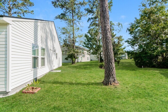 Building Photo - 109 Amber Mill Cir