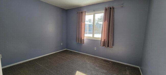 Building Photo - 4020 2nd Pl NW