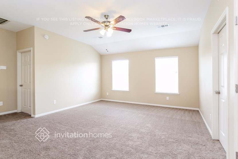 Building Photo - 21346 Hadrian Dr