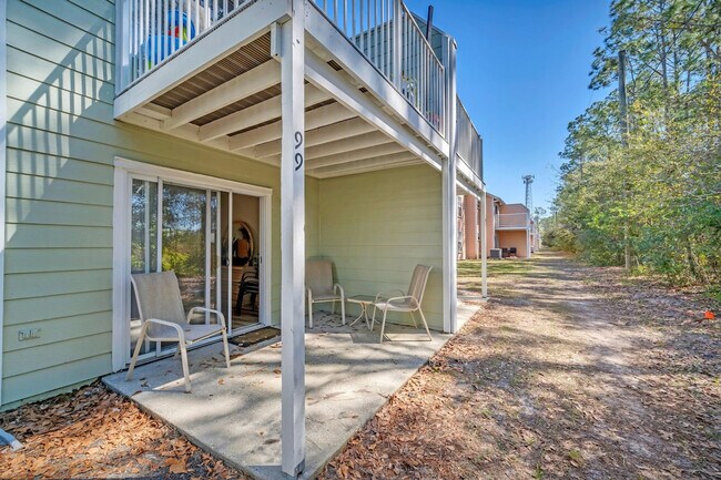 Building Photo - 2014 Royal Bay Blvd