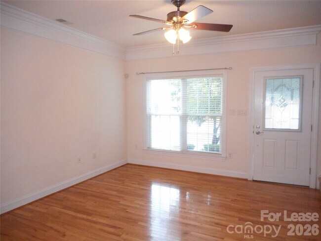 Building Photo - 2406 Madeline Meadow Dr