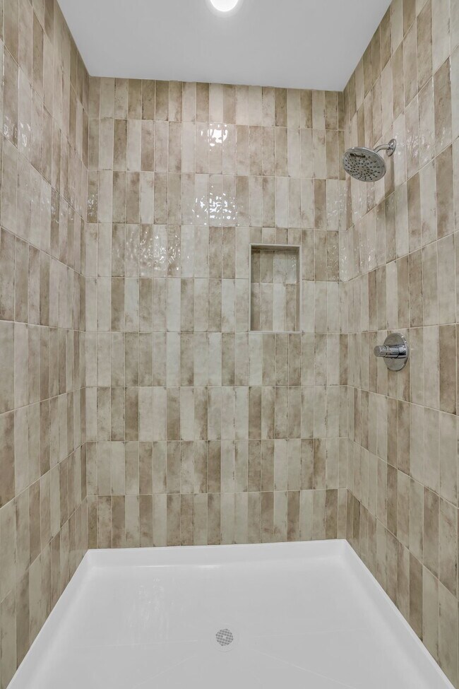 Building Photo - Brand-New Townhome Just Minutes from Downt...