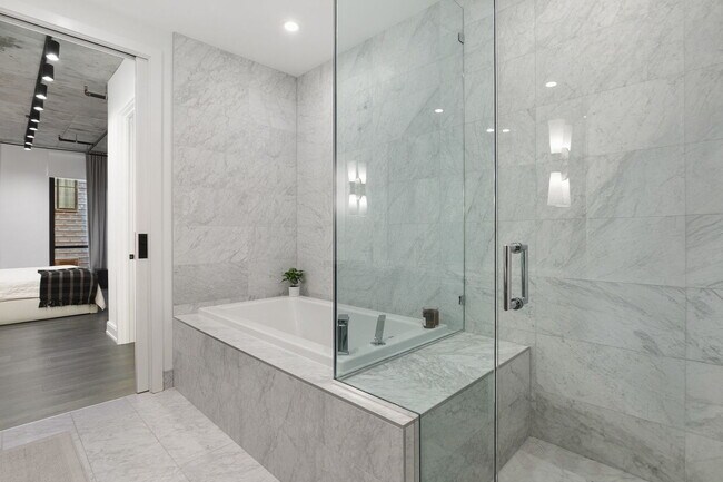 Building Photo - 111 S Peoria St