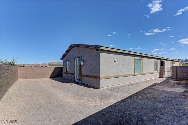 Building Photo - 222 Palisade Fls Ave