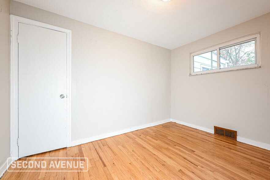 Building Photo - 4274 Shields St