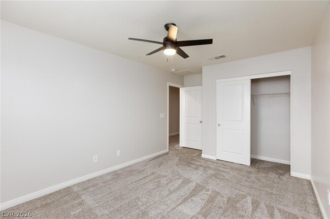 Building Photo - 5327 Lazy Breeze Ave