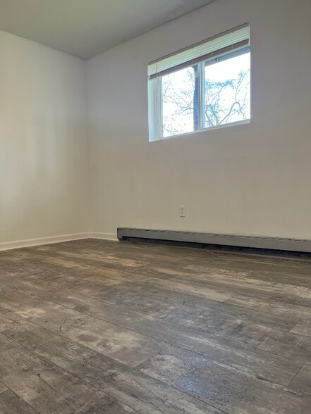 Building Photo - 143 Hendricks Blvd