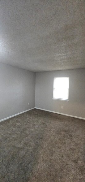 Building Photo - 11418 E 71st St