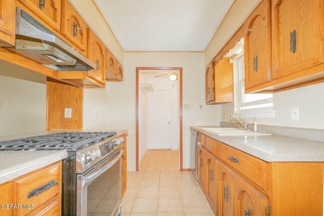 Building Photo - 2616 Schooner Dr