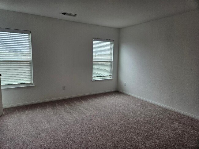 Building Photo - 18216 Speculator Ln