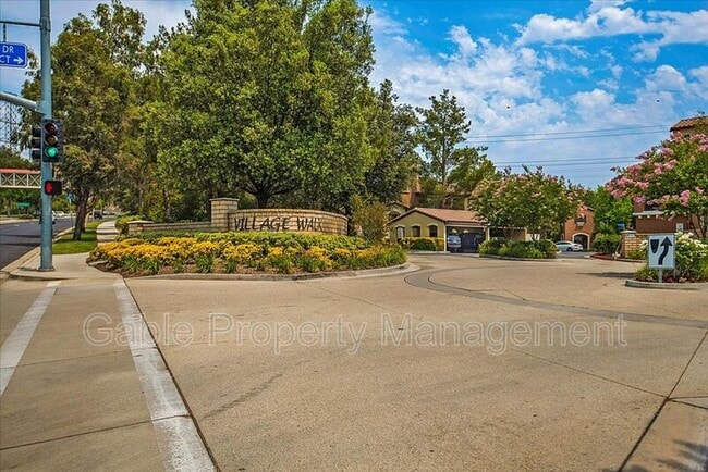 Building Photo - 28279 Canterbury Ct