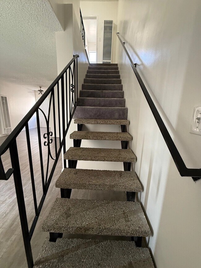 Interior Photo - 4462 W. 132nd Street,