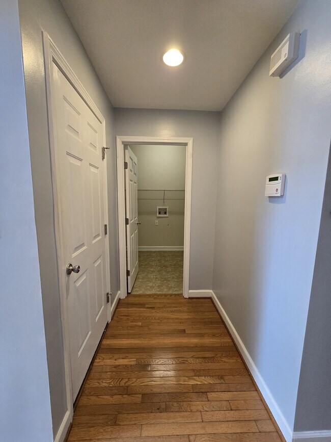 Building Photo - 4333 Flintlock Ln