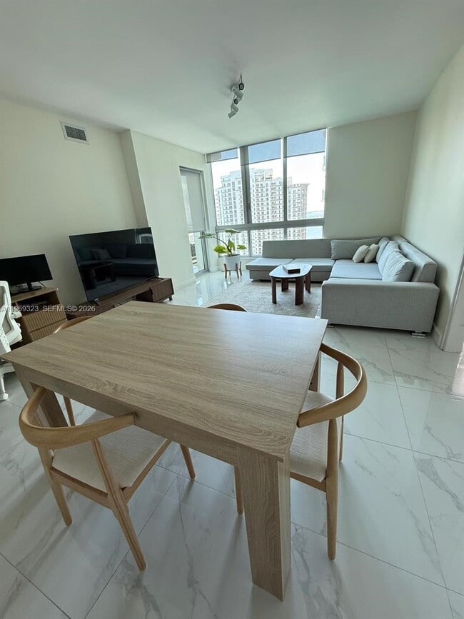 Building Photo - 300 S Biscayne Blvd