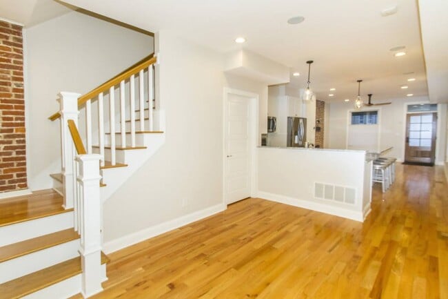 Building Photo - 122 Wilber Ave