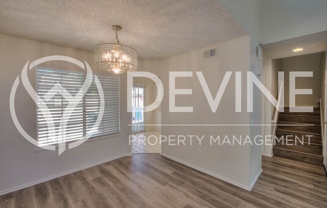 Building Photo - Move-In Ready Home